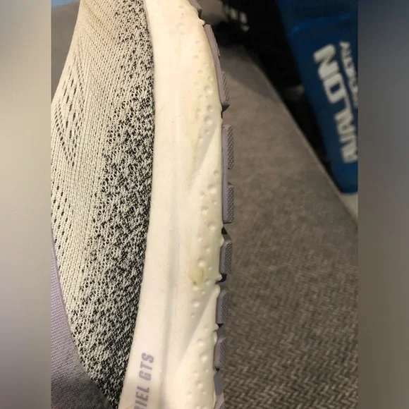 Brooks Women’s Ariel GTS 24 Shoes - Picture 14 of 16